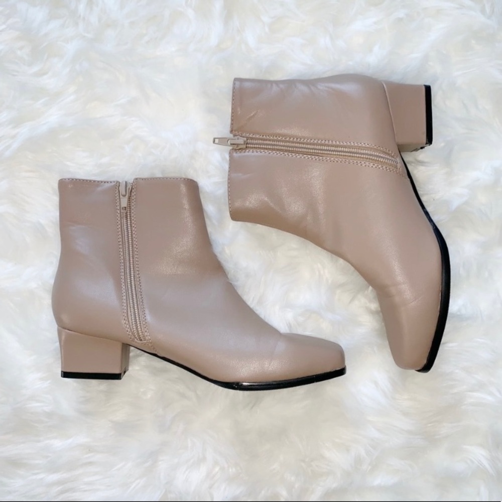 Valley Lane Tan Ankle Boots